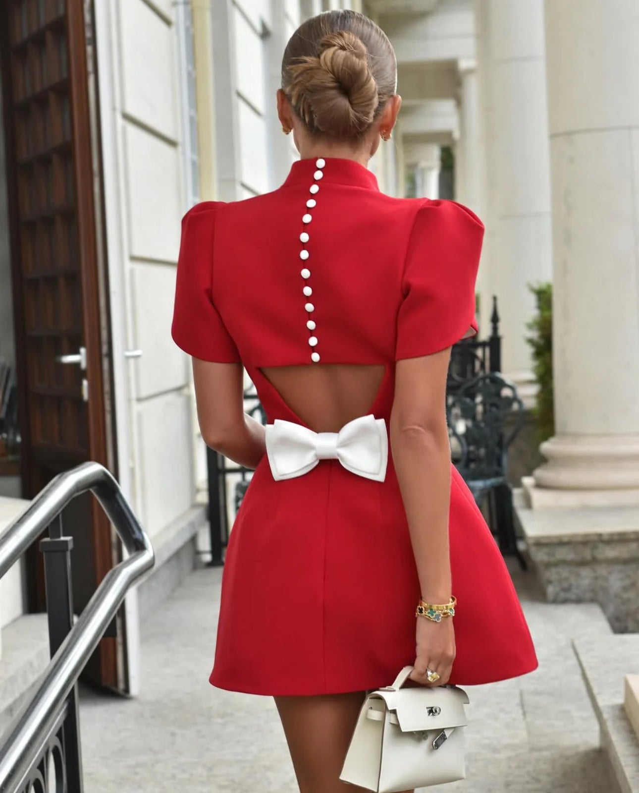 The Icon | Vestido Mini Elegante con Lazo